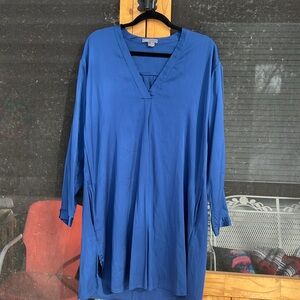 Vince 95% silk navy vneck mini dress tunic  with pockets